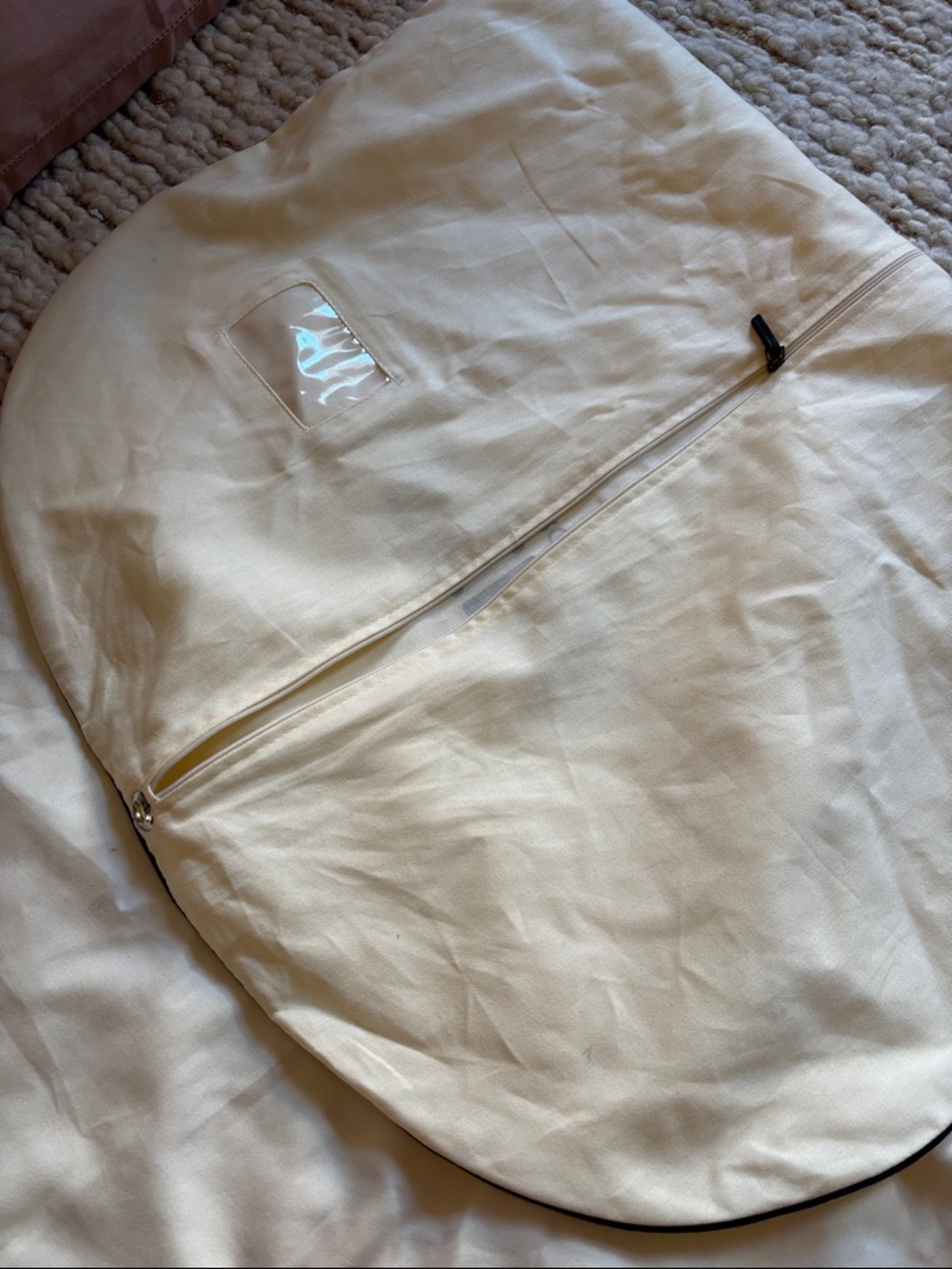 π NEW Fendi Cream Garment Bag with Fendi Hanger Set - Picture 3 of 7